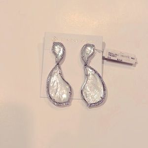 Kendra Scott Teddi drop earrings